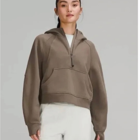 lululemon athletica Tops - NWT Lululemon oversized crop scuba hoodie in nomad. Size XS/S.